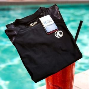 Aqua Design Sun Protection Silver Gray & Black Swim Short Sleeve Shirt